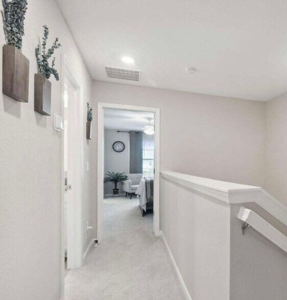 Building Photo - 357 Boracay Cir