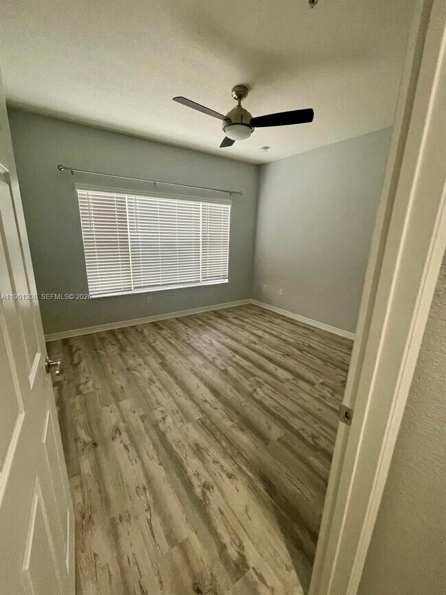 Building Photo - 2334 Grand Central Pkwy