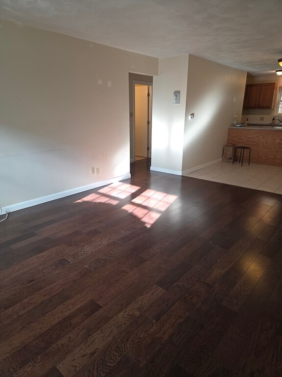 Building Photo - 25 Arlington Rd