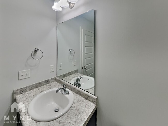 Building Photo - 26 Brown Thrasher Ct