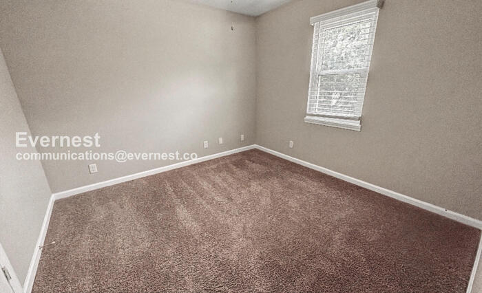 Building Photo - 122 Brawley Dr