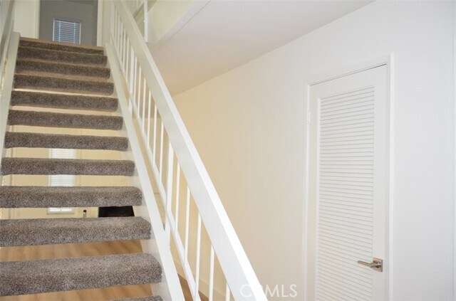 Building Photo - 64 Oak Tree Ln