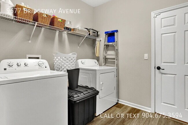 Building Photo - 9677 Bridgeway Ave