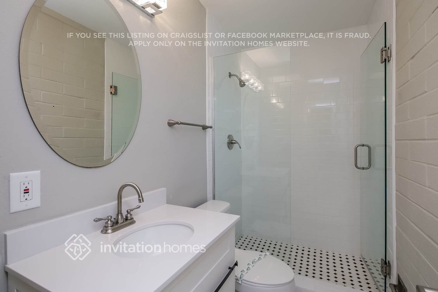 Building Photo - 7846 E Willetta St