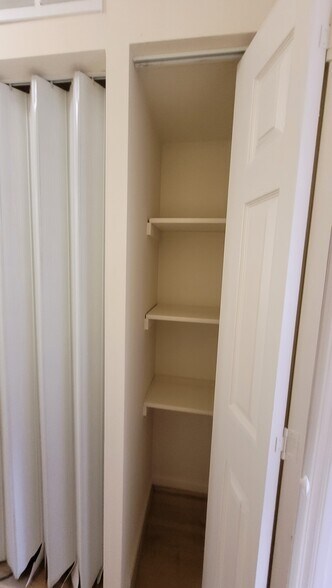 linnen Closet - 516 Welsh Rd
