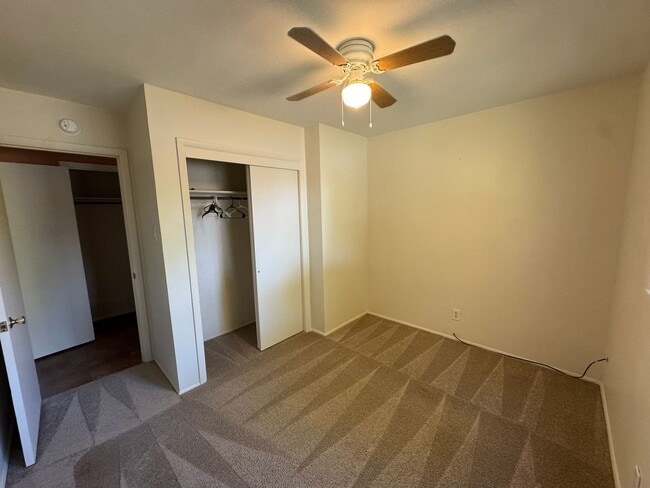 Building Photo - Northwest Living!