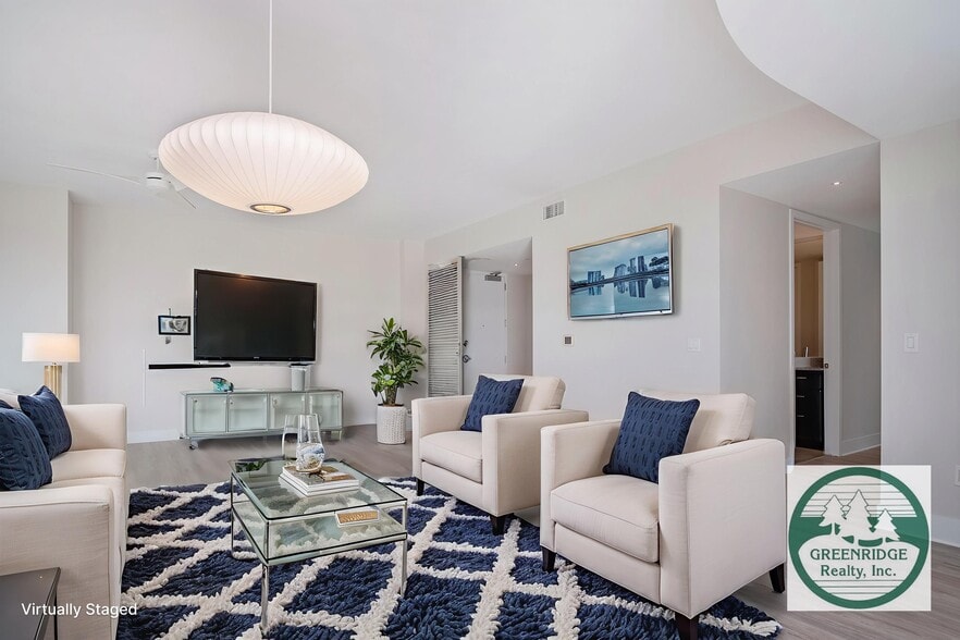 Building Photo - 335 Bridge St NW