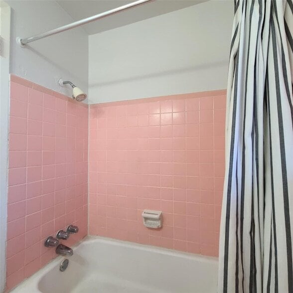 Building Photo - 4916 Worth St