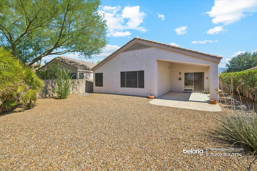 Building Photo - 2311 N Creek Vista Dr