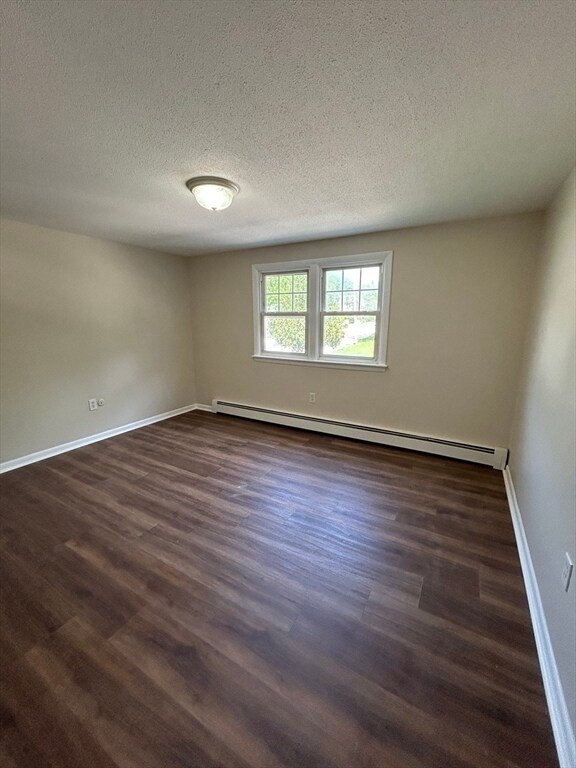 Building Photo - 15 Boyden St