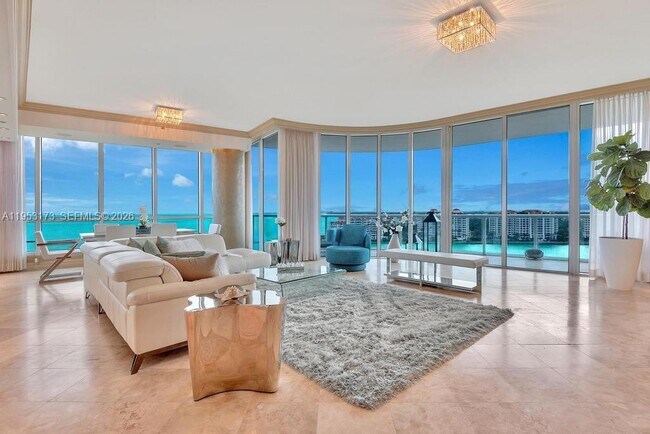 Building Photo - 100 South Pointe Dr