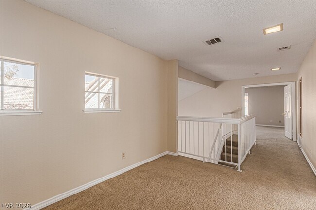 Building Photo - 3308 Royal Glen Ct