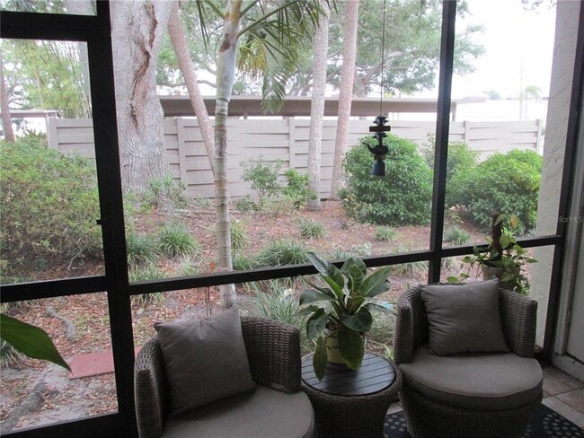 Building Photo - 622 Bird Bay Dr E