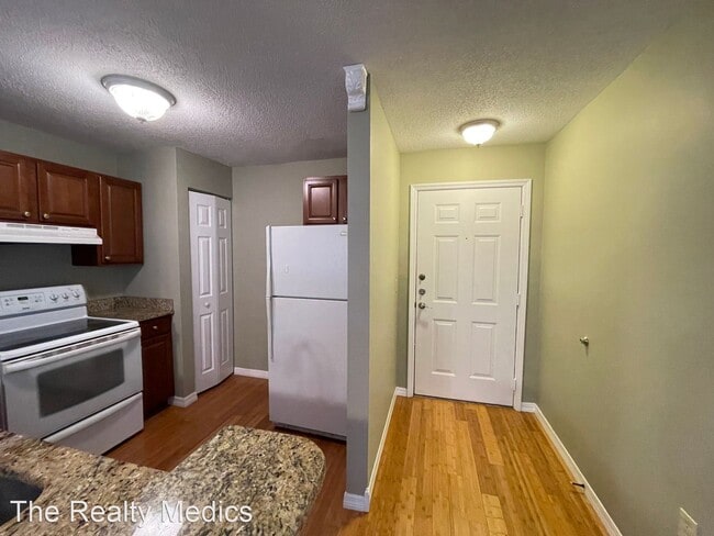 Building Photo - 2 br, 2 bath House - 1919 Summer Club Dr A...