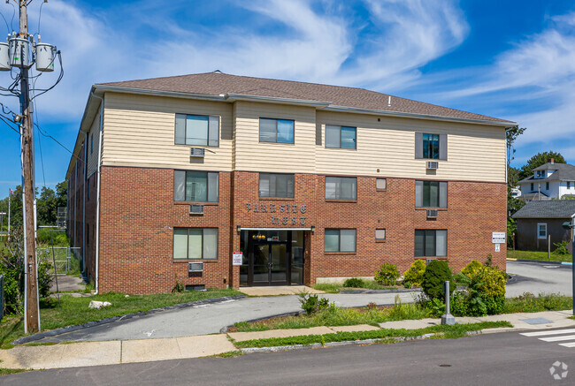 Building Photo - Parkside West Apartments