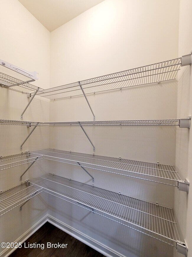 Building Photo - 3808 Misty Grove Ct