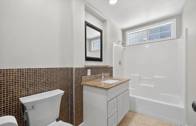 Building Photo - 959 San Clemente Dr