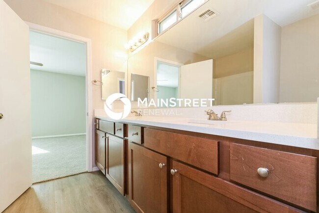 Building Photo - 5 Bedroom Pet-Friendly Home in El Mirage, AZ with Main Street Renewal