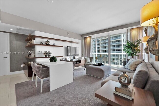 Building Photo - 475 Brickell Ave