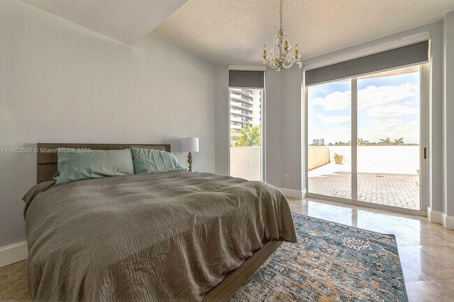 Building Photo - 4600 N Ocean Dr