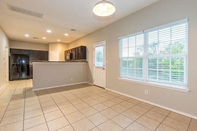 Building Photo - 3 Bed | 2.5 Bath in Broken Arrow!