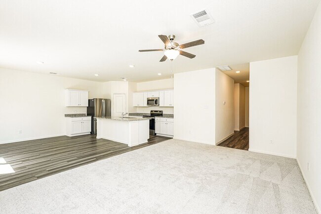 Building Photo - 15295 Abella Dr