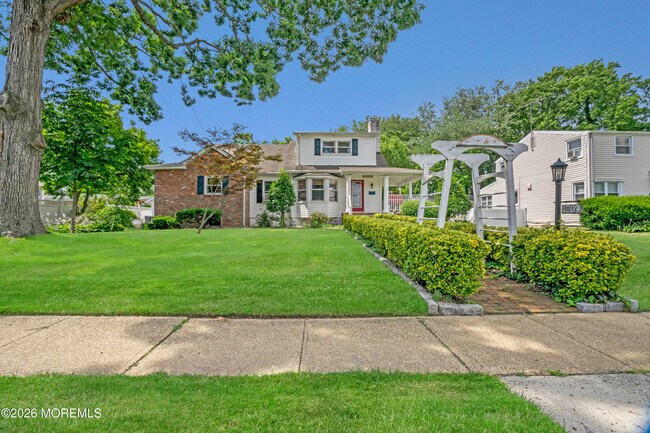 Building Photo - 1209 16th Ave