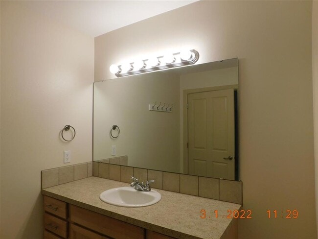 Building Photo - Single Family Home located in a quiet, pea...