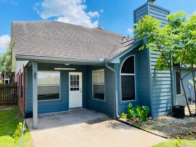 Building Photo - 23027 N Waterlily Dr