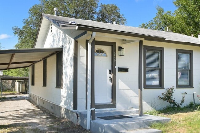 Building Photo - 309 Buhler Dr