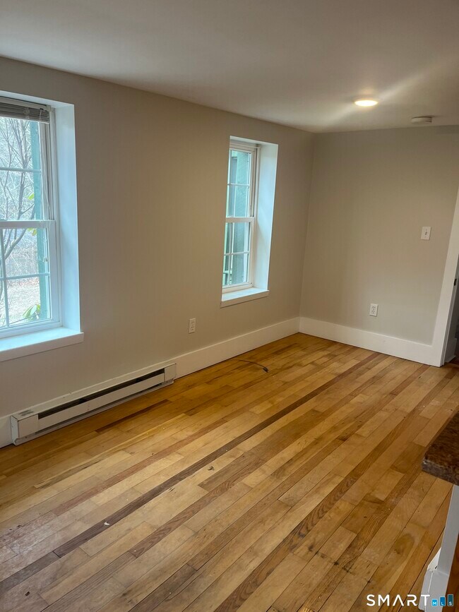 Building Photo - 43 Wallens St