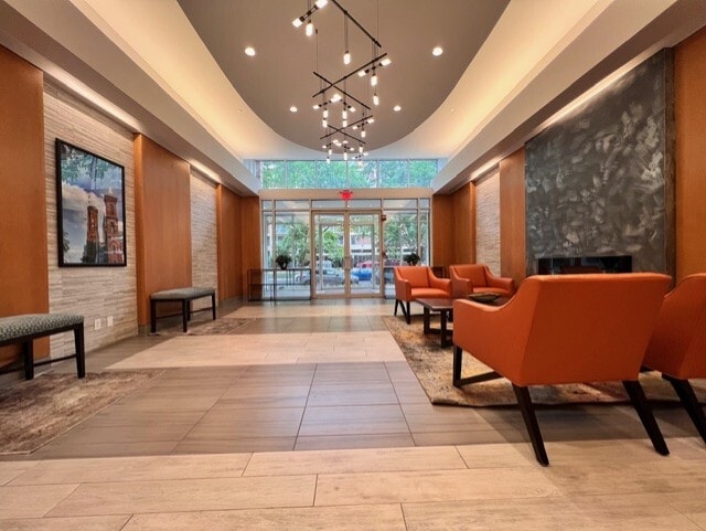 350 G St Lobby - 350 G St SW