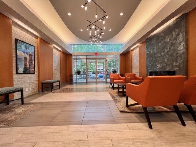 350 G St Lobby - 350 G St SW