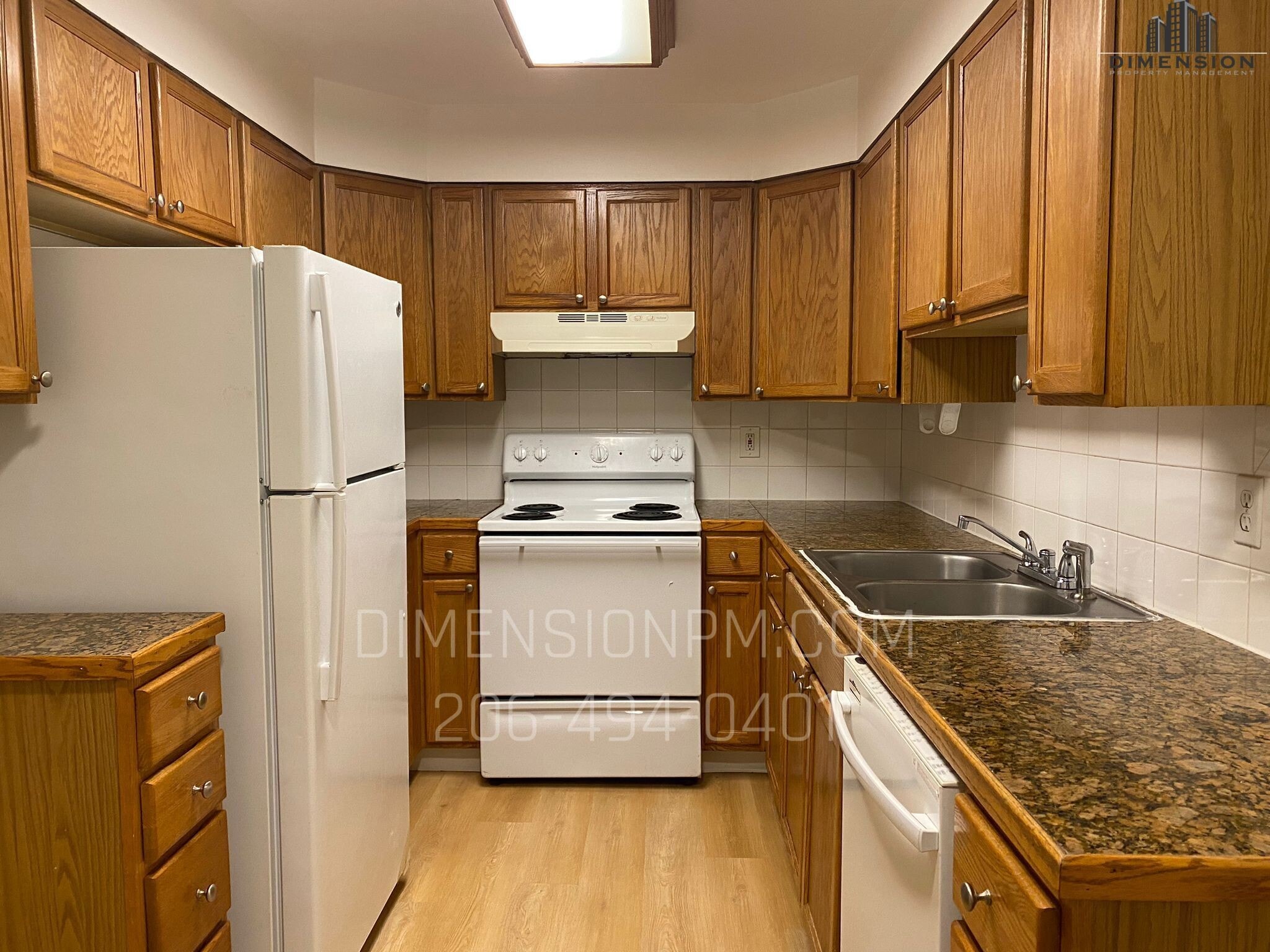 Building Photo - 1519 Maple Ln