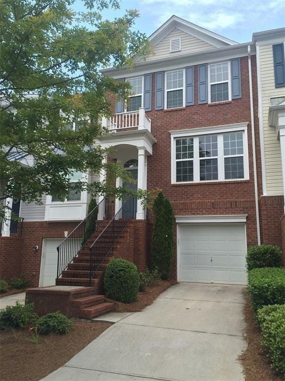 Building Photo - 1332 Thornborough Dr