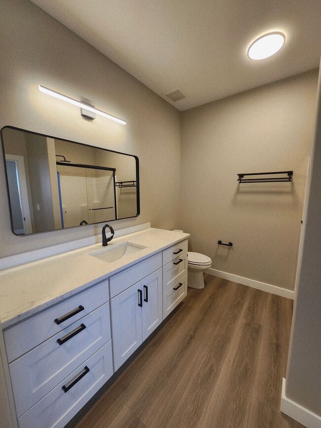Building Photo - Gorgeous NEW CONSTRUCTION! w/Smart Home Te...