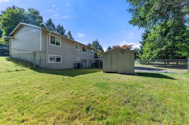 Building Photo - Rare Olympia Rental on Over 2 Acres of Flat, Usable Land!