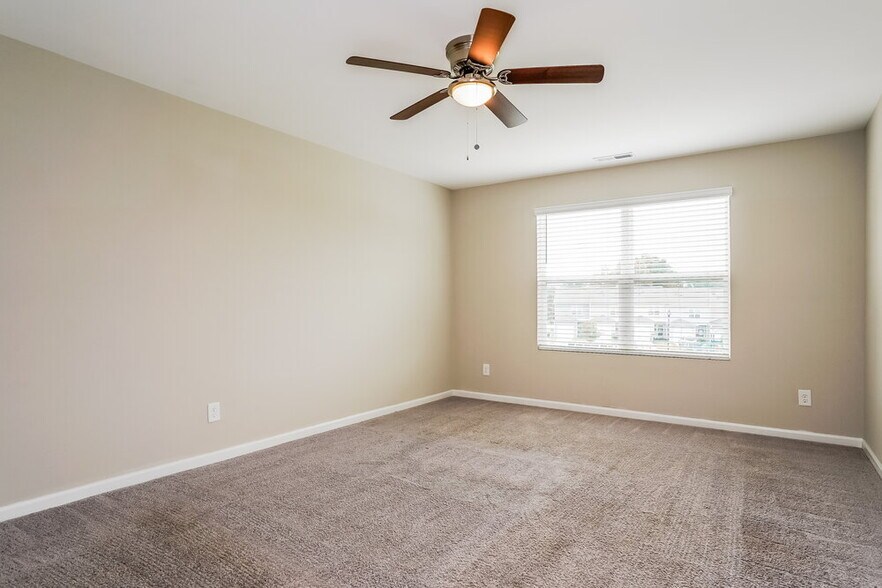 Building Photo - 309 Stone Arbor Wy