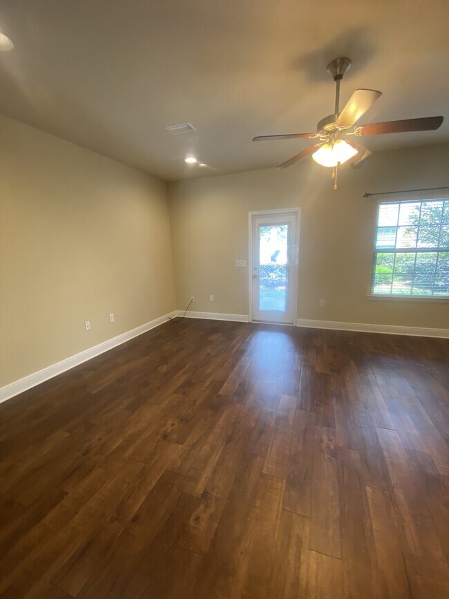 Building Photo - 8733 Brown Pelican Cir