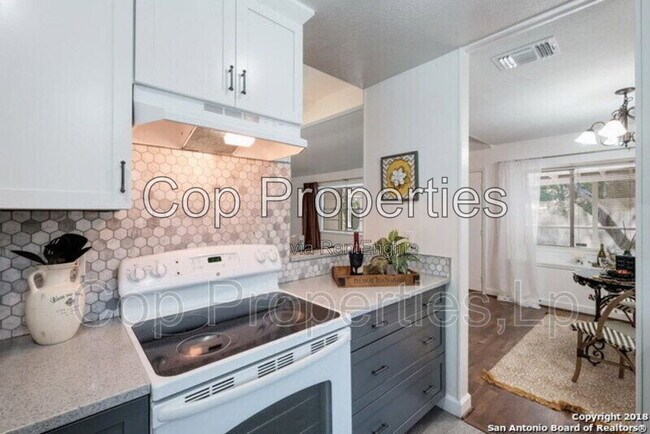 Building Photo - 6234 Welles Creek Dr