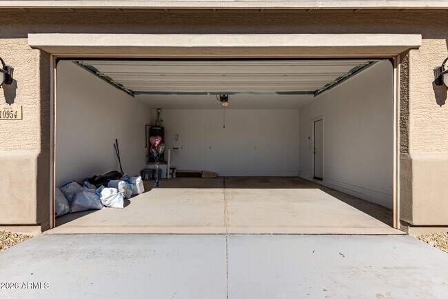 Building Photo - 10954 W Melvin St