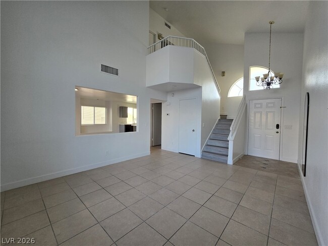 Building Photo - 1708 Sierra Valley Way