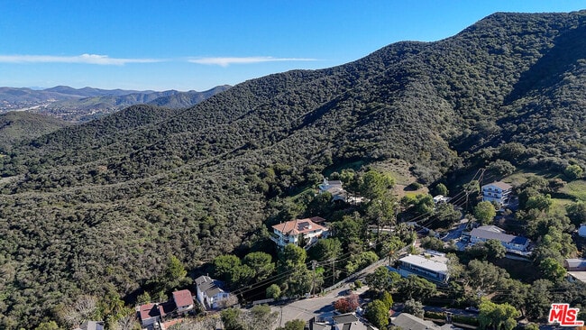 Building Photo - 456 S McKnight Rd