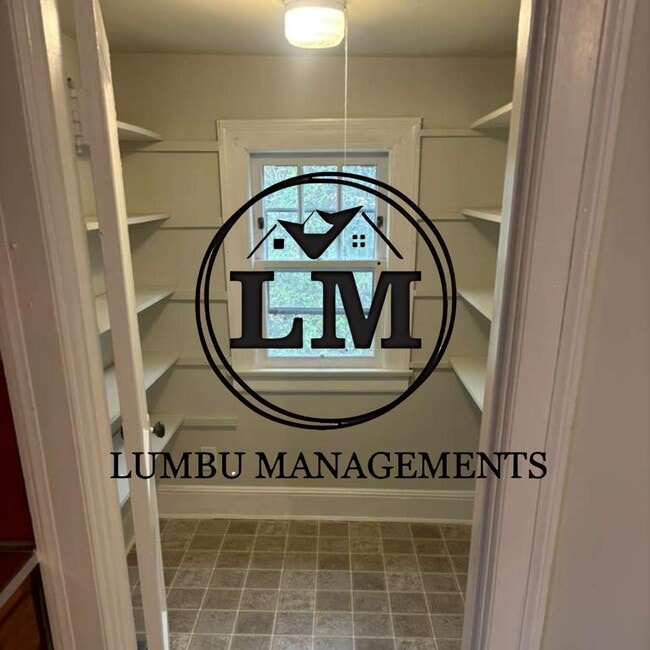 Building Photo - 1473 Myrtle Ave