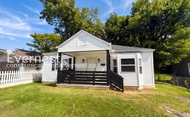 Building Photo - 8421 3rd Ave N