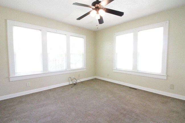 Building Photo - 622 Belle Ave