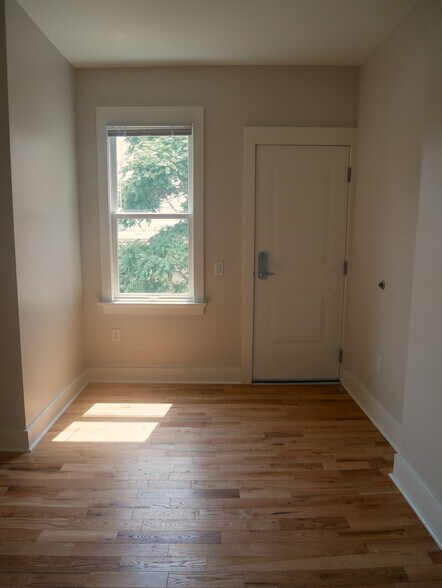 Building Photo - 3113 Warsaw Ave