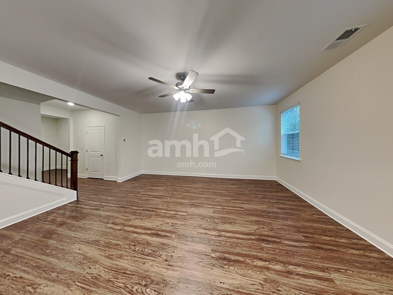 Building Photo - 1121 Bethany Dallas Dr