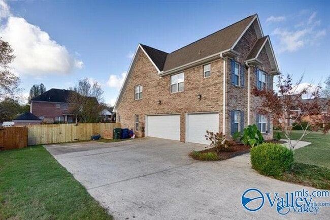 Building Photo - 109 Bayberry Ln