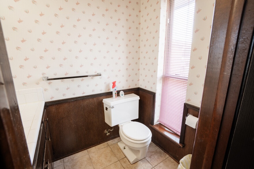 Building Photo - 2308 SW 76th St